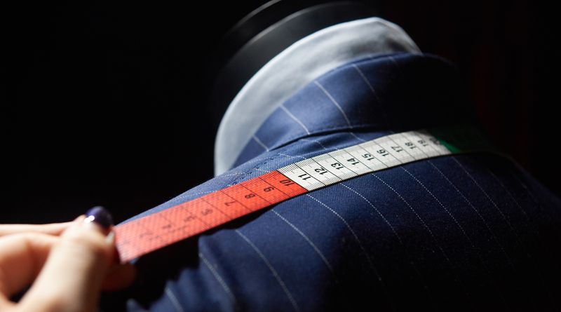 企業(yè)團(tuán)購西服需要注意哪些事項(xiàng)！